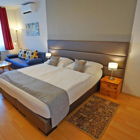 Apartman Brigitte Buekfuerdo מראה חיצוני תמונה