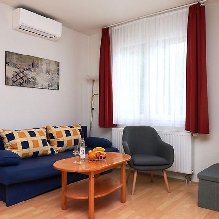 Apartman Brigitte Buekfuerdo מראה חיצוני תמונה