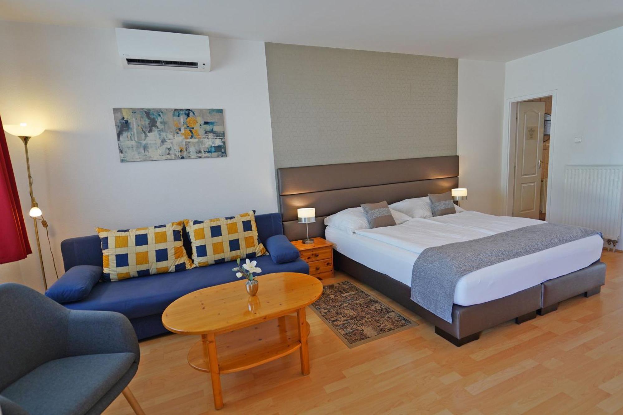 Apartman Brigitte Buekfuerdo מראה חיצוני תמונה