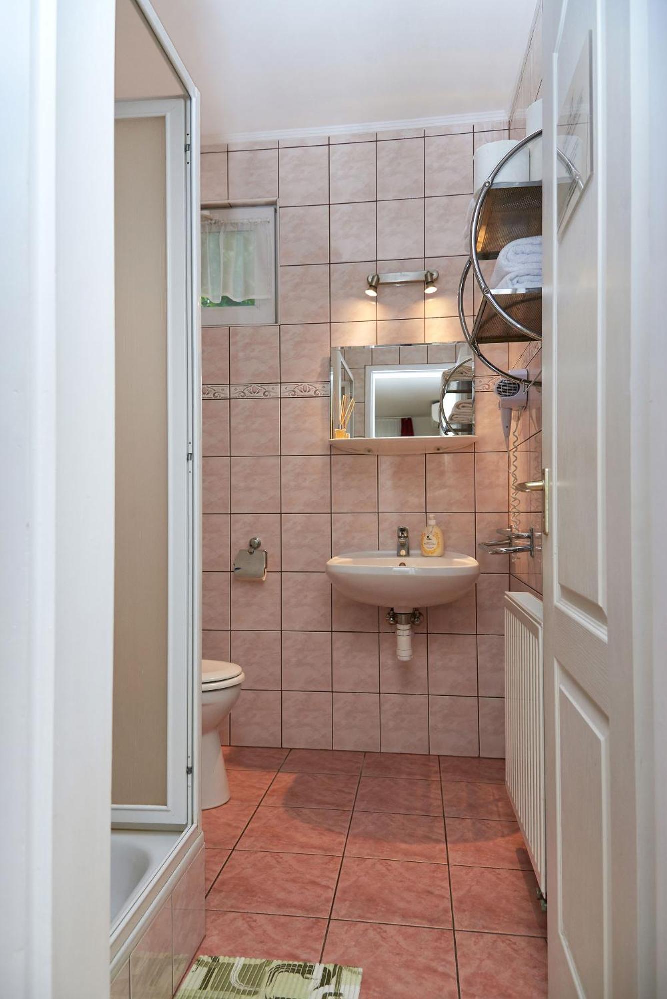 Apartman Brigitte Buekfuerdo מראה חיצוני תמונה